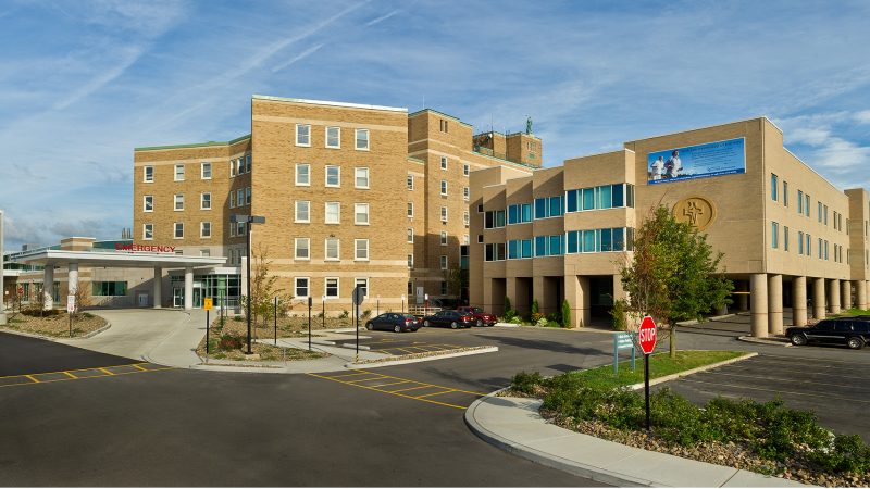 Exterior of Kenmore Mercy Hospital